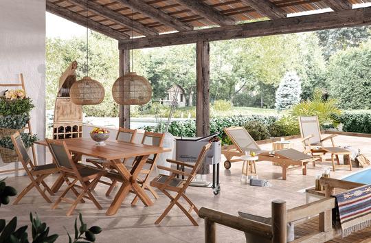 Zahradní španělský nábytek z masivu teakového dřeva určený pro venkovní užití na teresách, balkónech a zahradách.